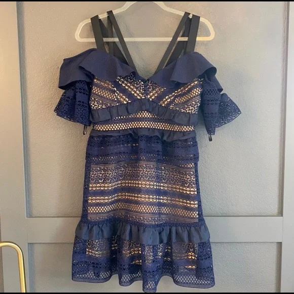 Self portrait dress size 6. Small - Picture 3 of 8